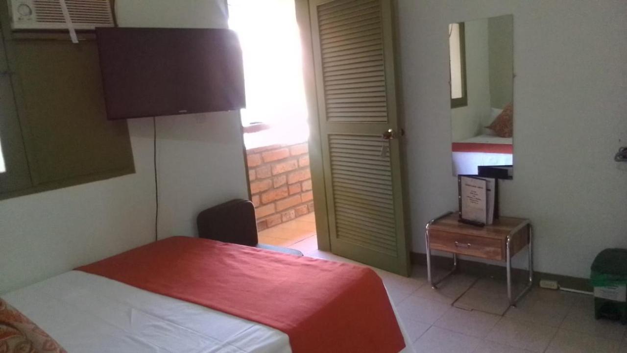 Hosteria De La Plaza Menor Santa Fe de Antioquia Esterno foto