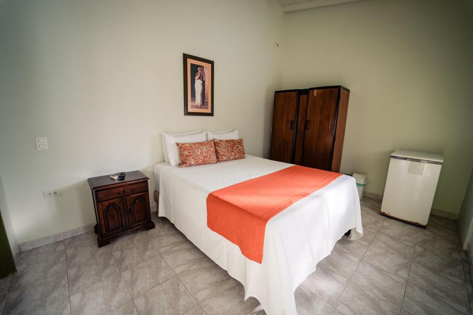 Hosteria De La Plaza Menor Santa Fe de Antioquia Esterno foto