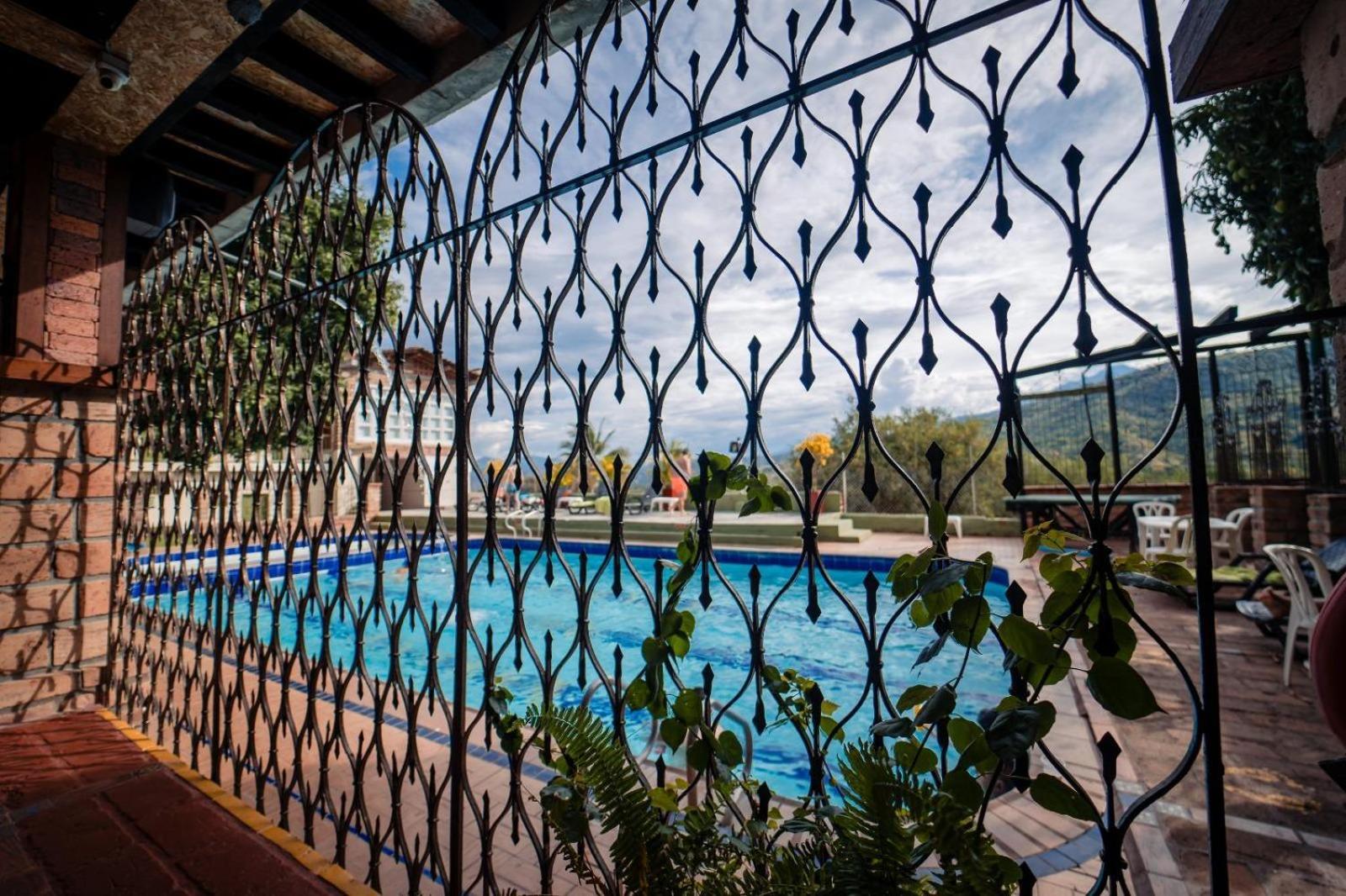 Hosteria De La Plaza Menor Santa Fe de Antioquia Esterno foto