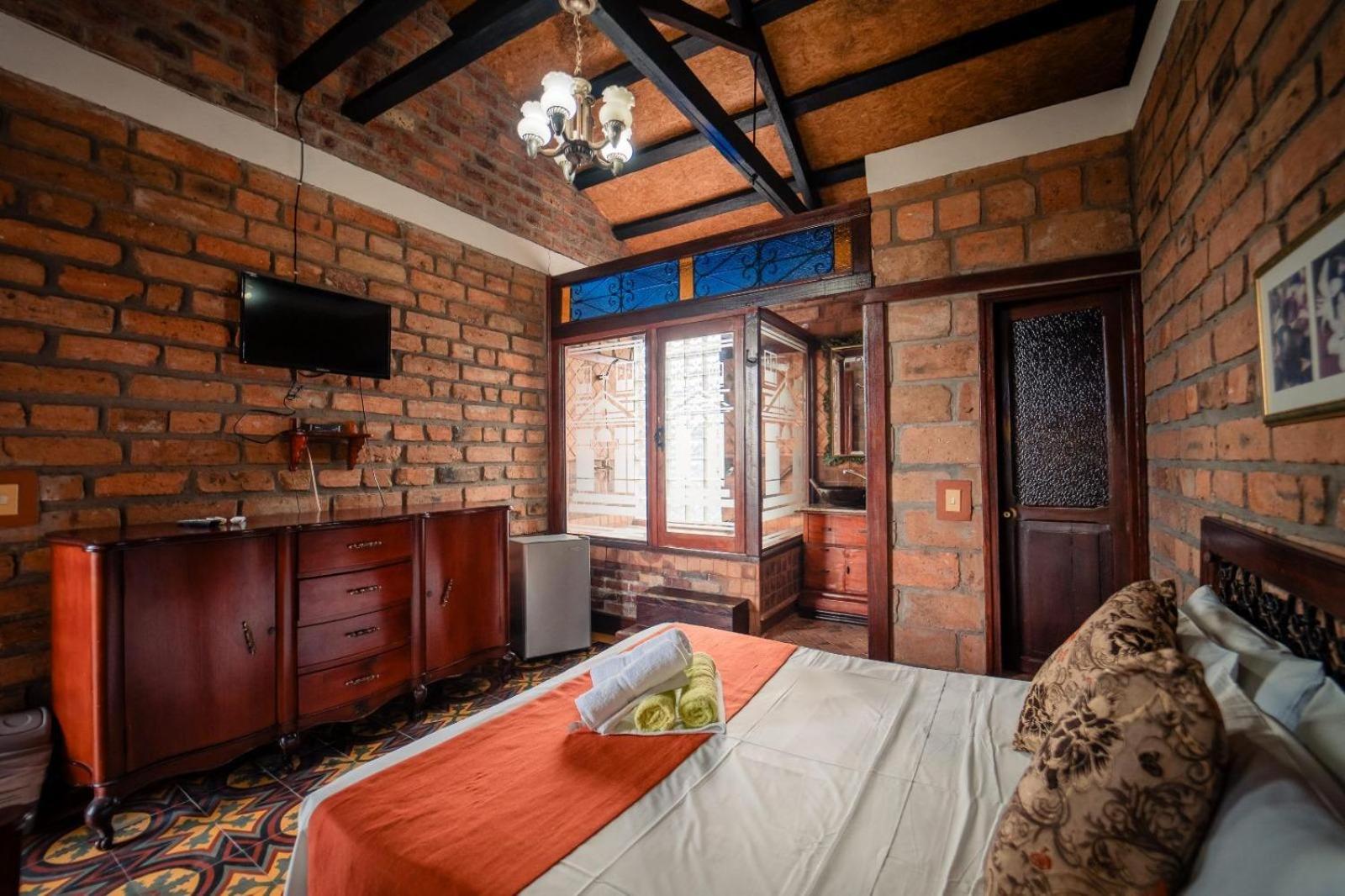 Hosteria De La Plaza Menor Santa Fe de Antioquia Esterno foto